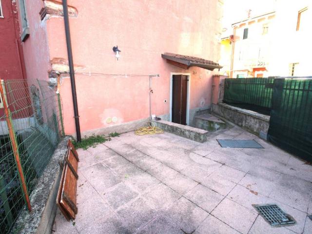 Casa indipendente in vendita a Pescantina VR