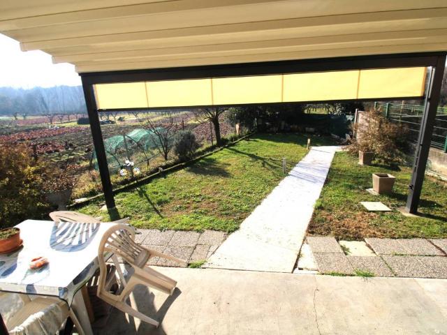 Casa indipendente in vendita a Pescantina VR
