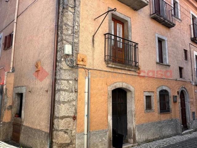 Casa indipendente in vendita a Pescasseroli