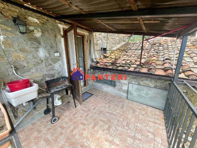 Casa indipendente in vendita a Pescia PT