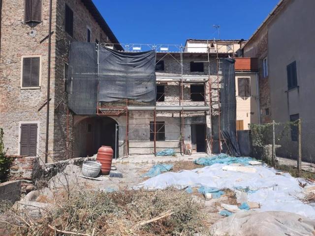 Casa indipendente in vendita a Pescia PT