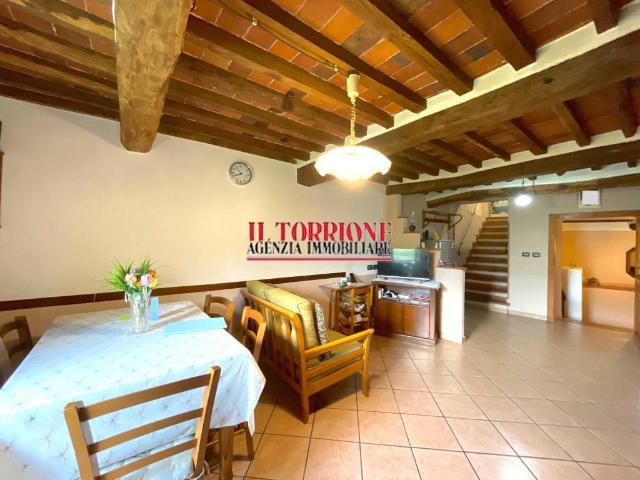 Casa indipendente in vendita a Pescia PT