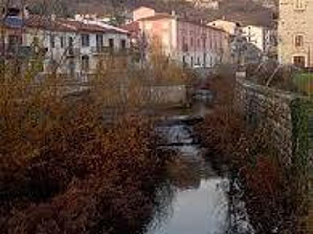 Casa indipendente in vendita a Pescina AQ