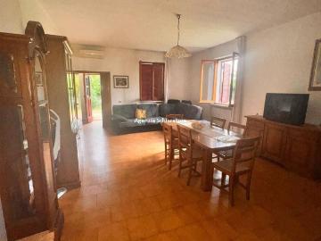 Casa indipendente in vendita a Pesaro PU