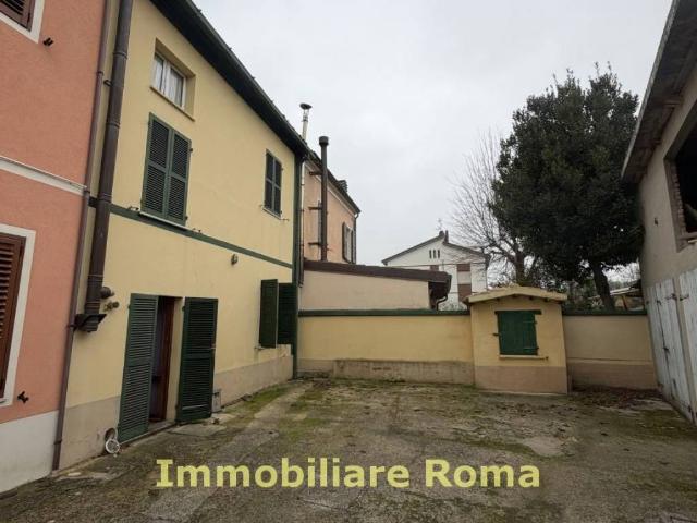 Casa indipendente in vendita a Pesaro PU