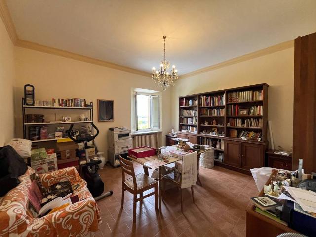 Casa indipendente in vendita a Pesaro PU