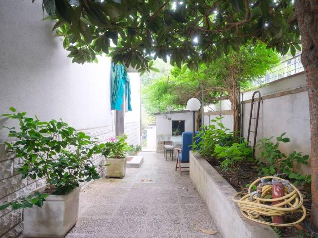 Casa indipendente in vendita a Pesaro PU