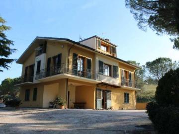 Casa indipendente in vendita a Pesaro PU