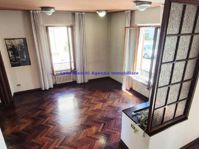 Casa indipendente in vendita a Pesaro PU