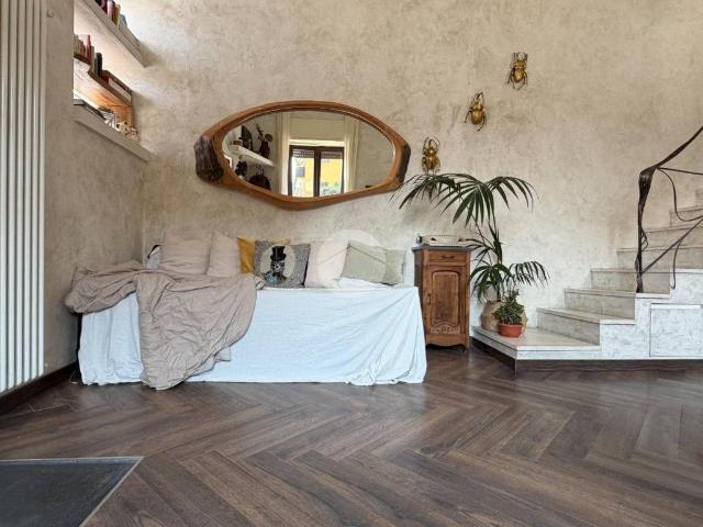 Casa indipendente in vendita a Pessano con Bornago MI