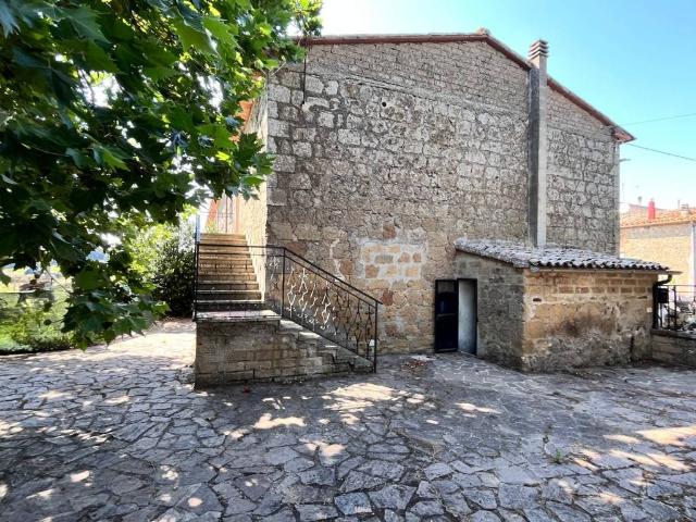 Casa indipendente in vendita a Pitigliano GR