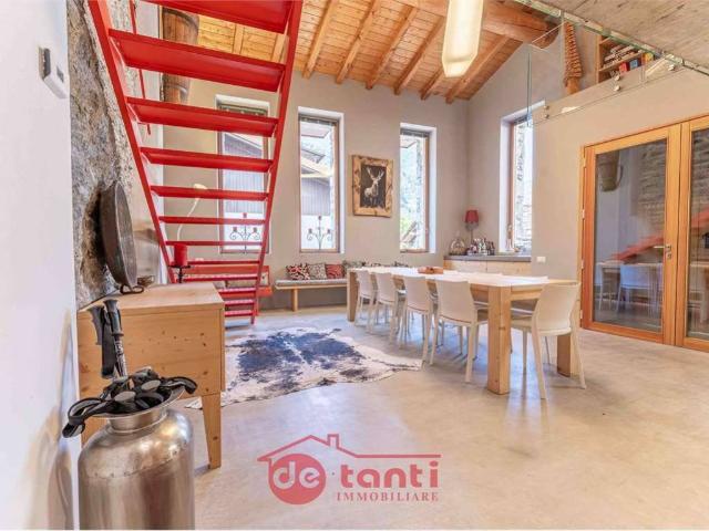Casa indipendente in vendita a Piuro SO