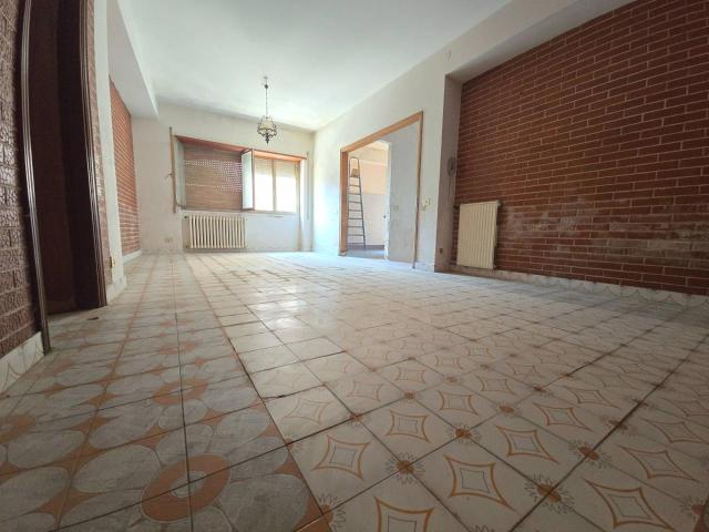 Casa indipendente in vendita a Pizzoli