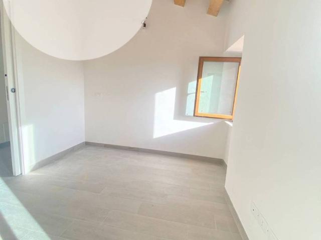Casa indipendente in vendita a Pizzoli AQ