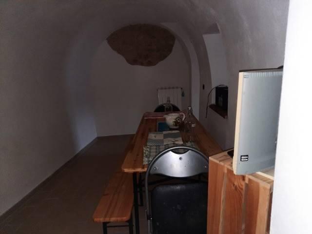 Casa indipendente in vendita a Pizzoli AQ