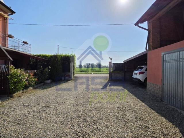 Casa indipendente in vendita a Pizzighettone CR