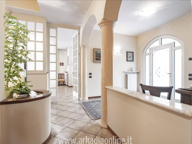 Casa indipendente in vendita a Piacenza