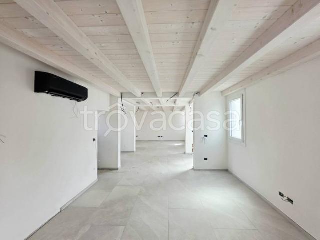 Casa indipendente in vendita a Piacenza d'Adige via serragli