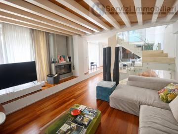 Casa indipendente in vendita a Piacenza PC