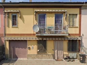 Casa indipendente in vendita a Piacenza PC