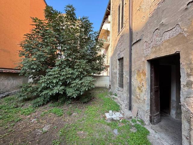 Casa indipendente in vendita a Piacenza PC