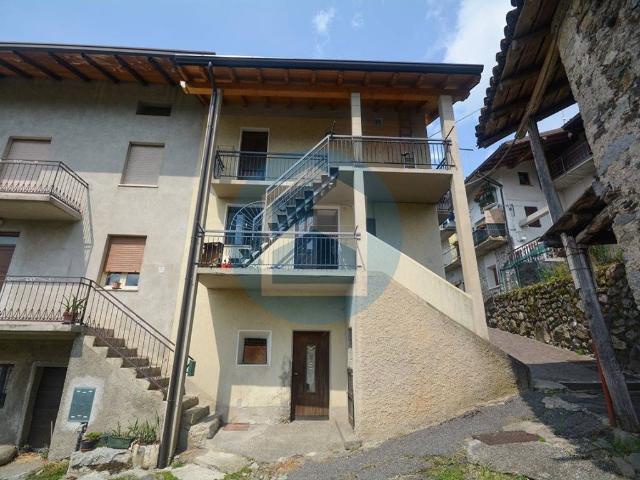 Casa indipendente in vendita a Pian Camuno BS