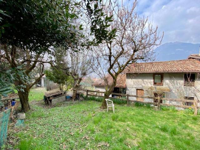 Casa indipendente in vendita a Pian Camuno BS