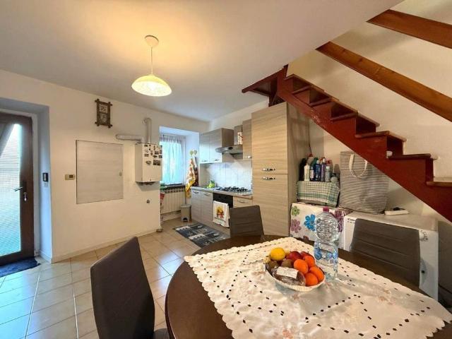 Casa indipendente in vendita a Pian Camuno BS