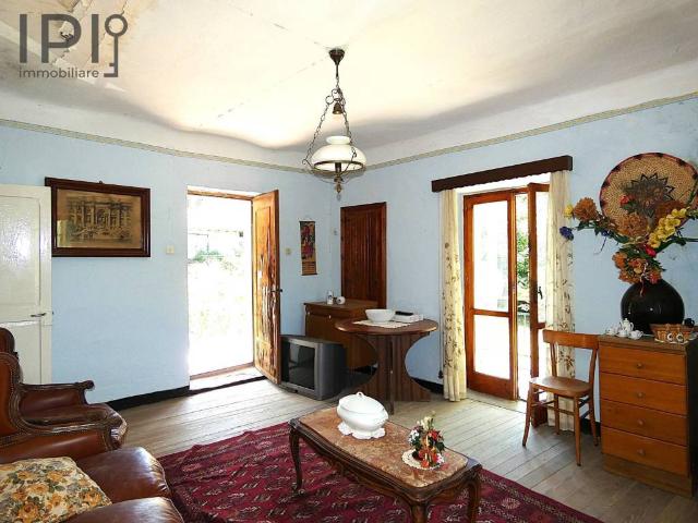 Casa indipendente in vendita a Piana Crixia SV