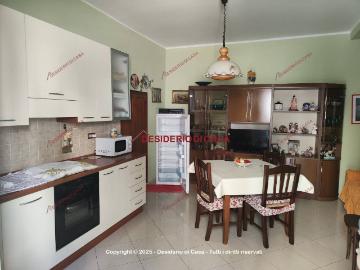 Casa indipendente in vendita a Piana degli Albanesi PA