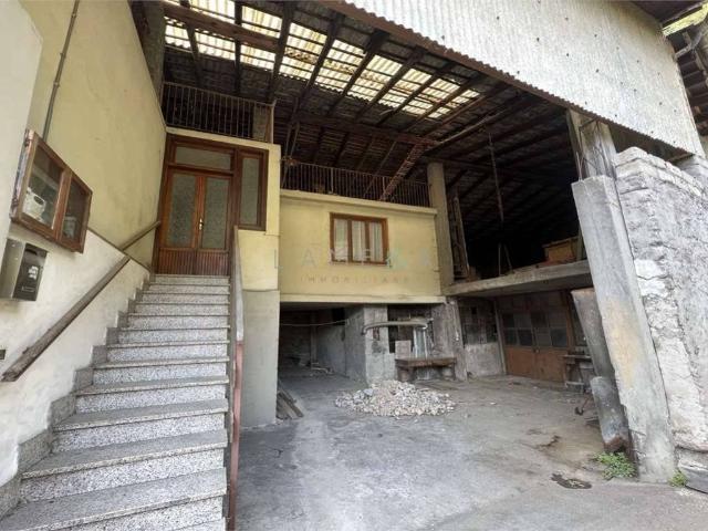 Casa indipendente in vendita a Piancogno BS