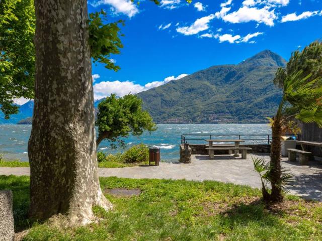 Casa indipendente in vendita a Pianello del Lario CO