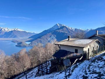 Casa indipendente in vendita a Pianello del Lario CO