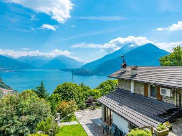 Casa indipendente in vendita a Pianello del Lario CO