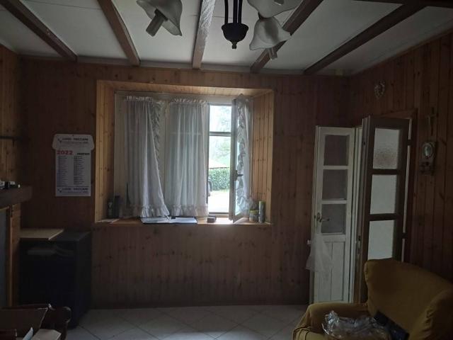 Casa indipendente in vendita a Pianello Val Tidone PC