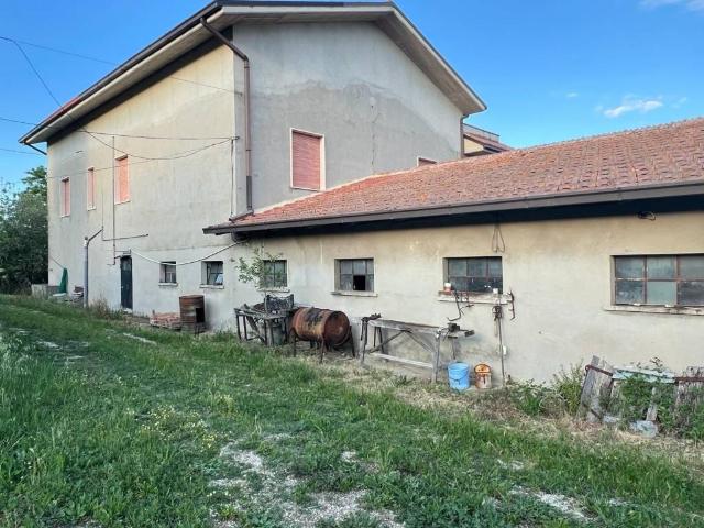 Casa indipendente in vendita a Pianella PE