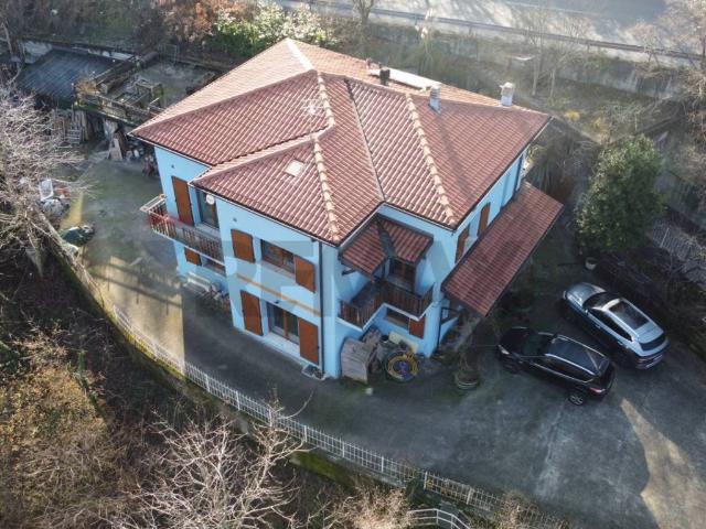 Casa indipendente in vendita a Pianico BG