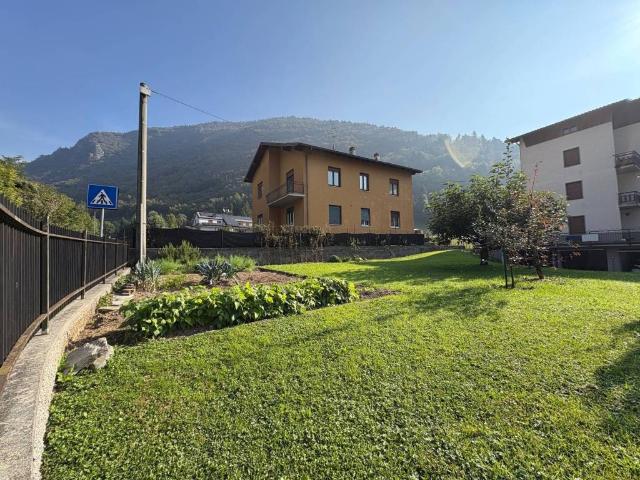 Casa indipendente in vendita a Piario BG