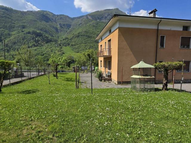 Casa indipendente in vendita a Piario BG