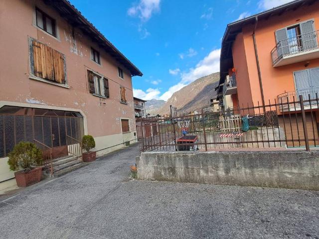 Casa indipendente in vendita a Piario BG