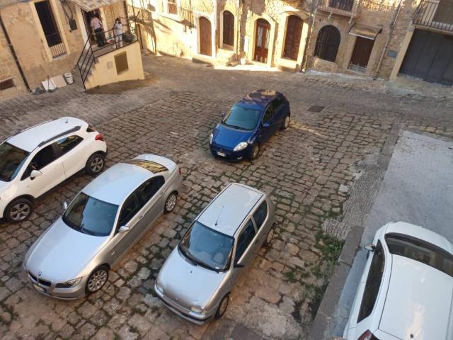 Casa indipendente in vendita a Piazza Armerina EN
