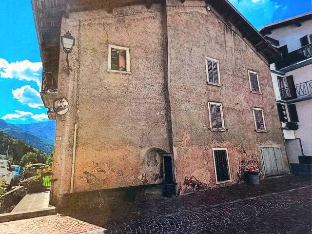 Casa indipendente in vendita a Piazzolo