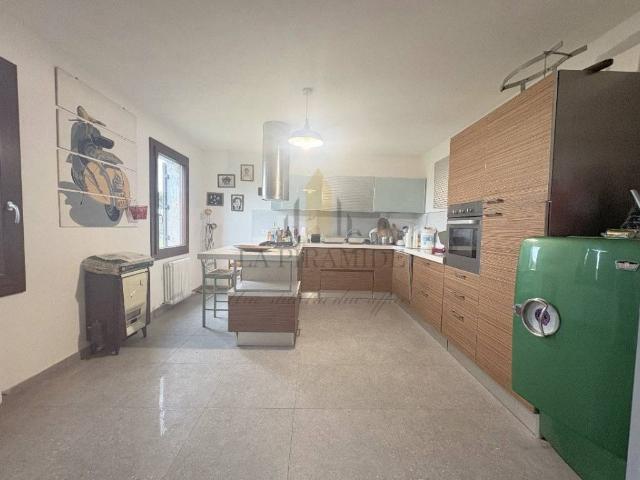 Casa indipendente in vendita a Piazzola sul Brenta PD