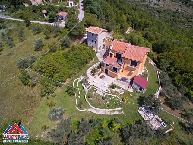 Casa indipendente in vendita a Picinisco FR