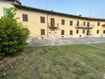 Casa indipendente in vendita a Piea AT