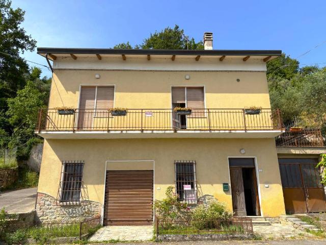 Casa indipendente in vendita a Piegaro PG