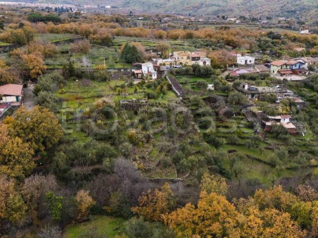 Casa indipendente in vendita a Piedimonte Etneo