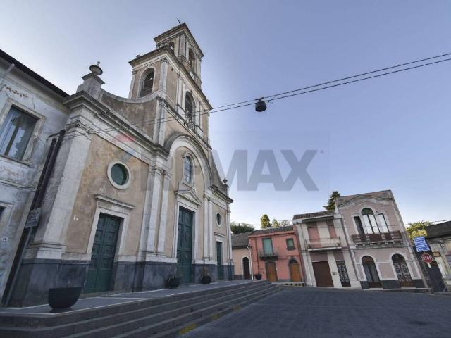 Casa indipendente in vendita a Piedimonte Etneo CT