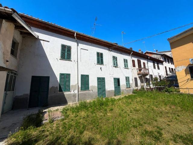 Casa indipendente in vendita a Pietra Marazzi AL