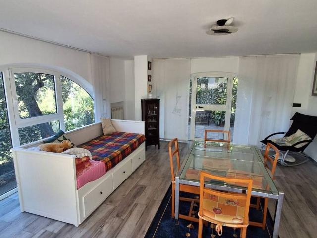 Casa indipendente in vendita a Pietra Ligure SV